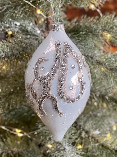 WHITE SILVER ORNATE TEARDROP ORNAMENT GQAM254