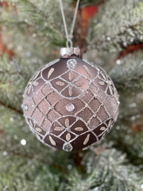 GREY SILVER PATTERNED ROUND ORNAMENT GQAM301