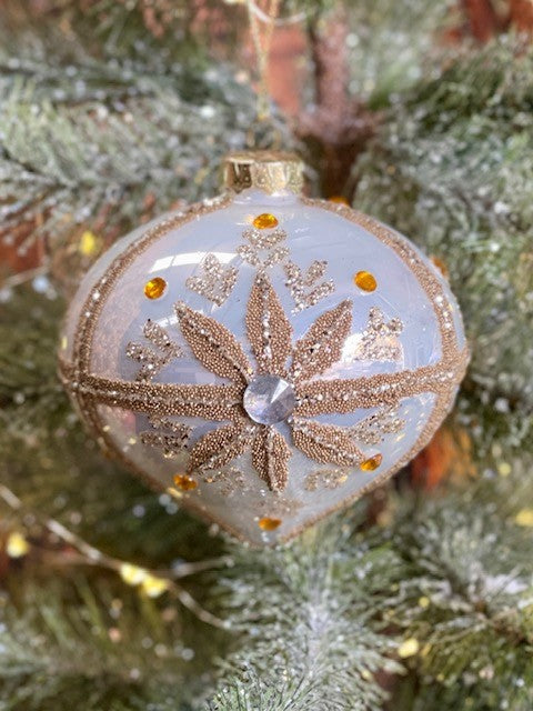 WHITE & GOLD FLOWER ONION ORNAMENT GQAM304