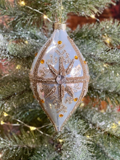 WHITE & GOLD FLOWER TEARDROP ORNAMENT GQAM305
