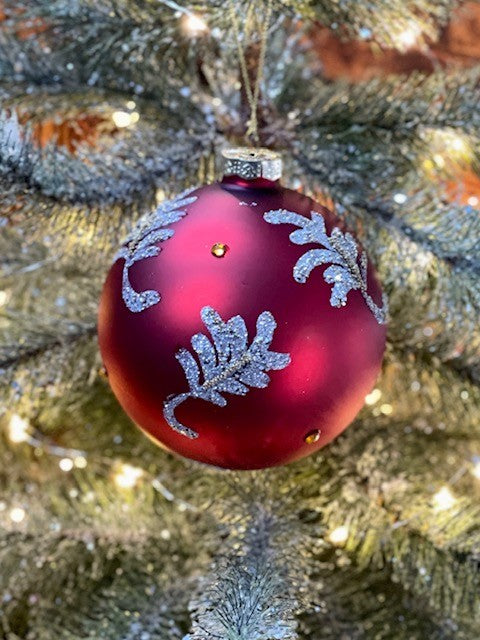 RED FEATHER LEAF ROUND ORNAMENT GQAM352