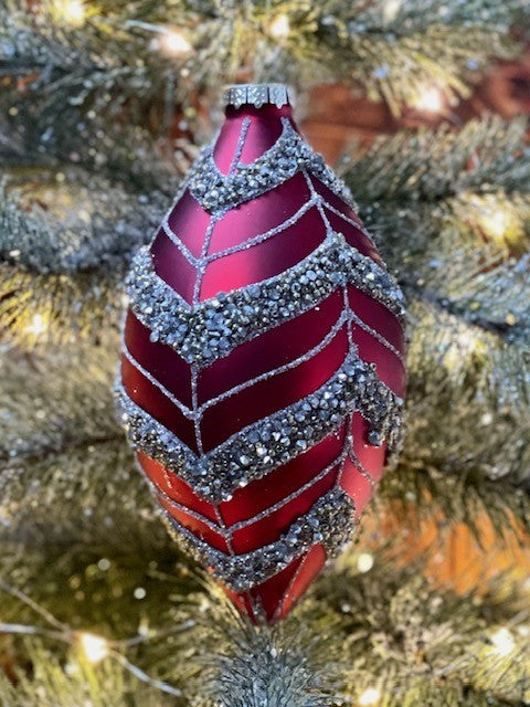 RED SILVER GLITTER TEARDROP ORNAMENT GQAM365