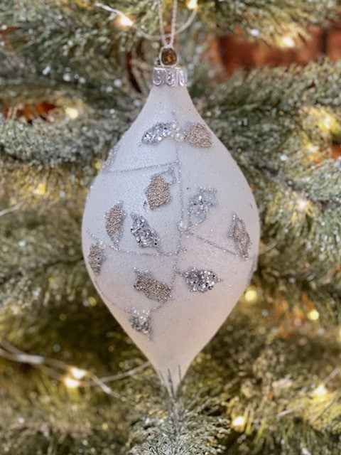 WHITE & SILVER FINE LEAF TEARDROP ORNAMENT GQAM396