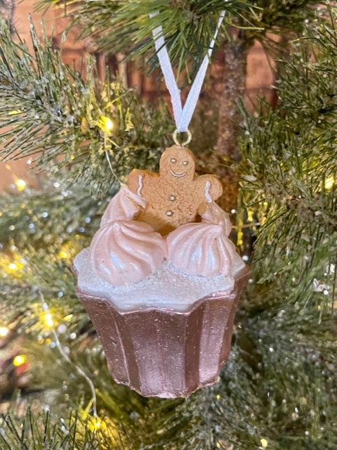 CUPCAKE PINK GINGERBREAD MAN JHH026