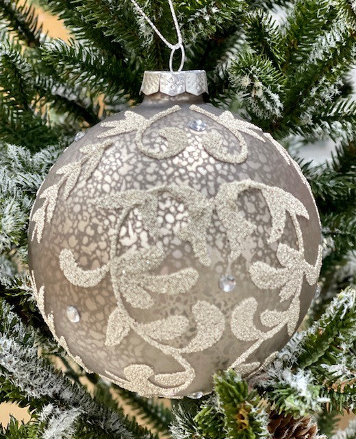 TAUPE ROUND HANGING ORNAMENT JQAM371