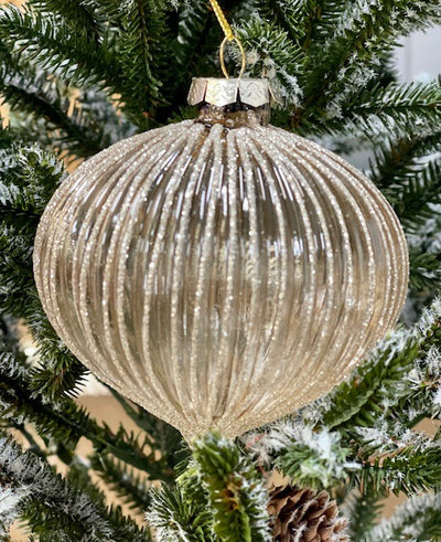 CLEAR LINED ONION HANGING ORNAMENT JQAM4230