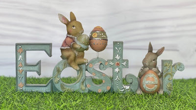 HAND PAINTED EASTER WORD WITH MR & MRS RABBIT KTEM003