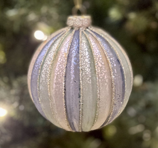 BLUE GREY ROUND ORNAMENT MA039