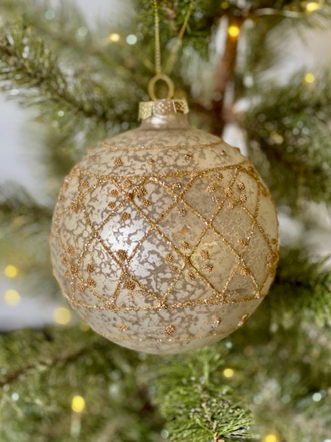 SILVER GOLD ROUND GLASS HANGING ORNAMENT MA088