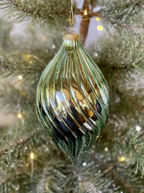 SHINY MINT TEARDROP GLASS HANGING ORNAMENT MA161