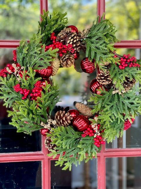 22 INCH RED BAUBLE BERRY WREATH MEV014