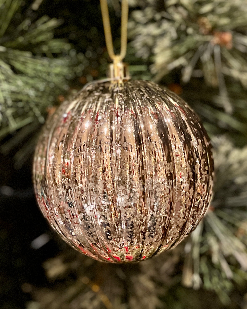 RIBBED CHAMPAGNE MERCURY SHATTERPROOF BAUBLE CXM001