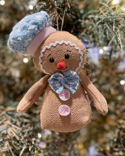 PASTEL GINGERBREAD BOY HANGING ORNAMENT DXA028A