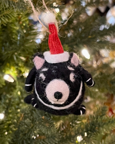 WOOL TASSIE DEVIL WITH SANTA HAT HANGING ORNAMENT DXH005