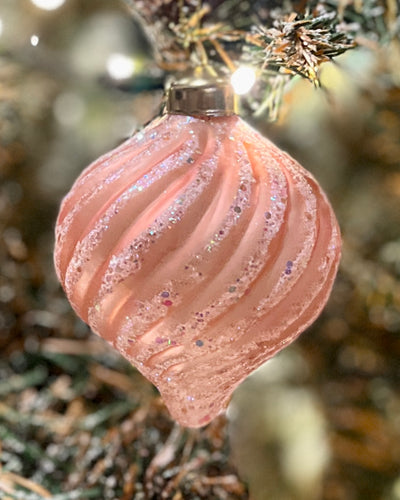 FROSTED PINK SWIRL GLASS ONION BAUBLE DCD126