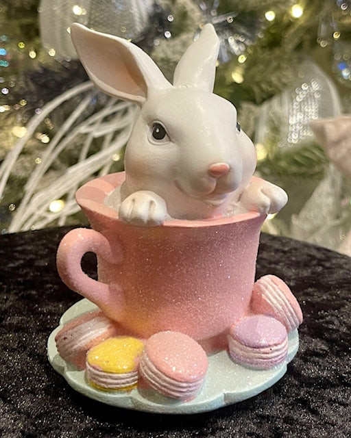 FROSTED BUNNY IN MACARON CUP ESK007