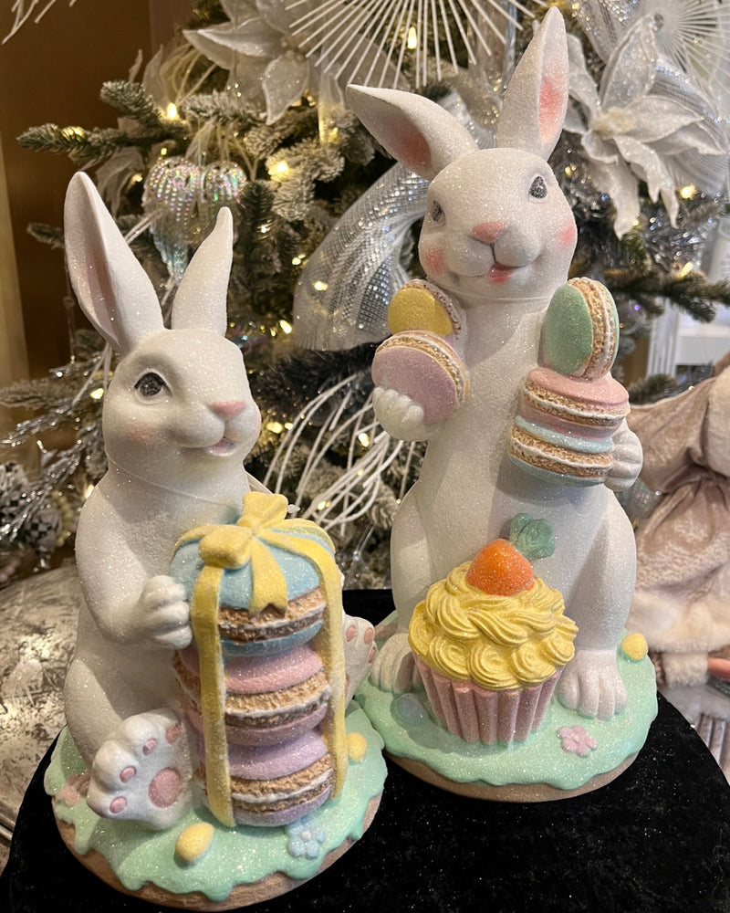 STANDING RABBIT WITH MACARON AND CUPCAKES ESS008