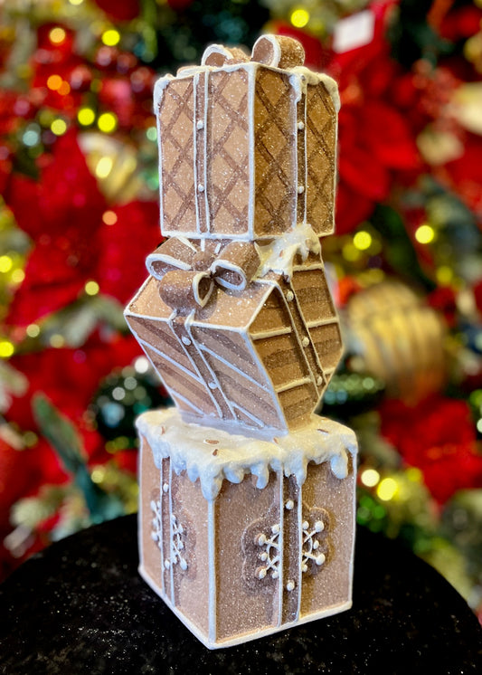 36 CM PIPED GINGERBREAD PRESENT STACK ECS014