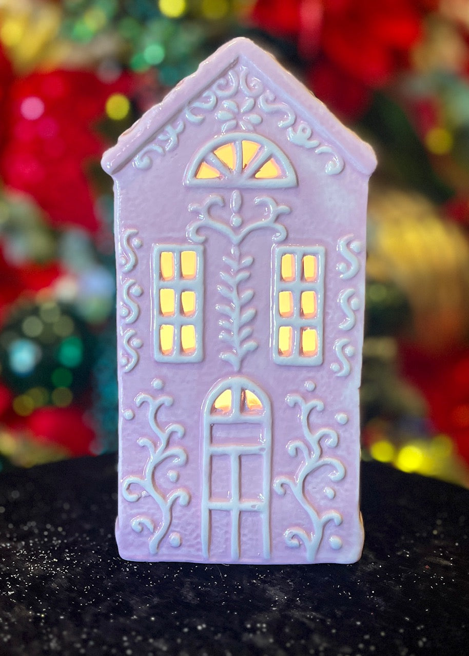 LED PINK GINGERBREAD TOWNHOUSE EXD028