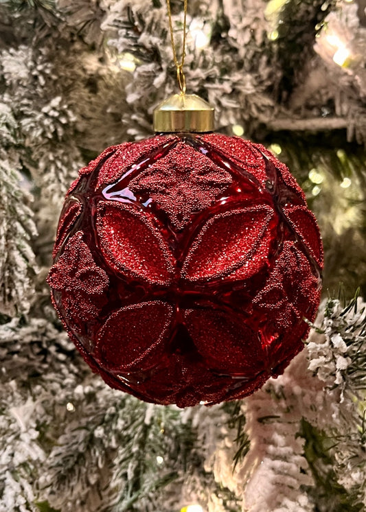 VINTAGE BURGUNDY DIAMOND CUT ROUND GLASS ORNAMENT ECI131
