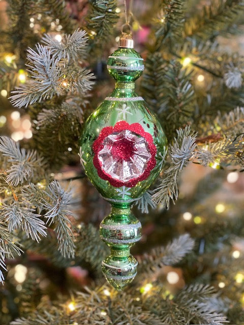RETRO GREEN WITH RED CENTRE FINIAL HANGING ORNAMENT ECI177
