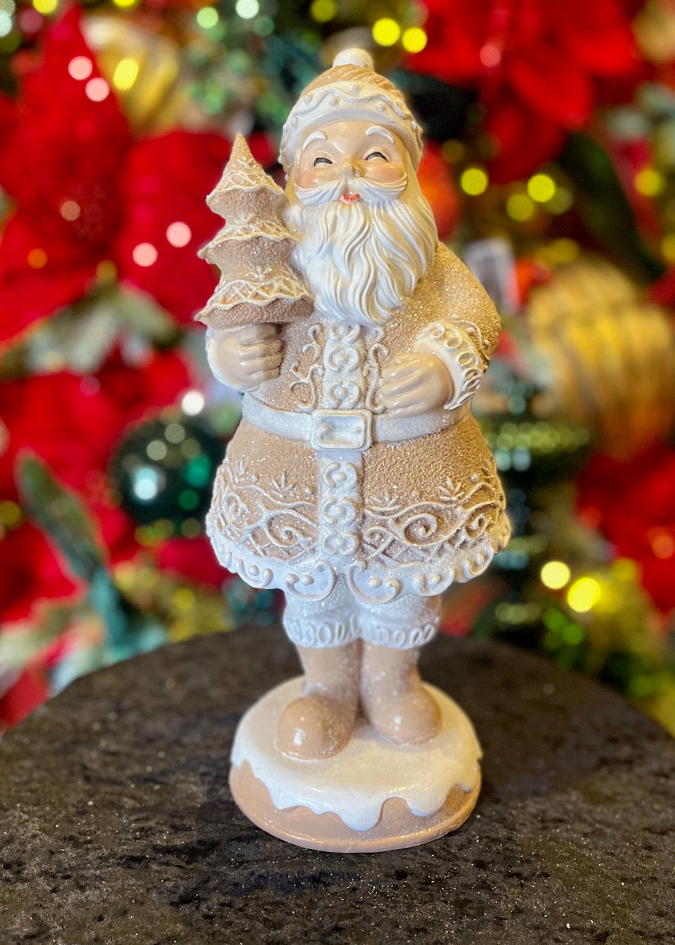 PIPED GINGERBREAD SANTA WITH TREE EXJ012