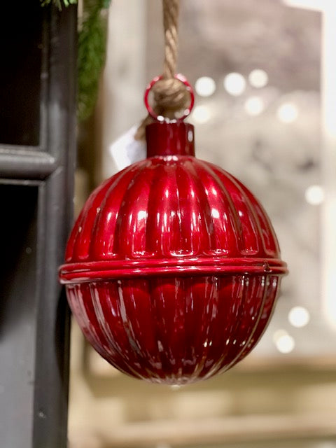 12 CM RIBBED BURGUNDY BELL ECH002