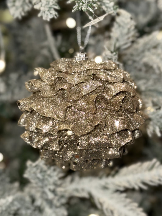 CHAMPAGNE RUFFLES BAUBLE EXZ121