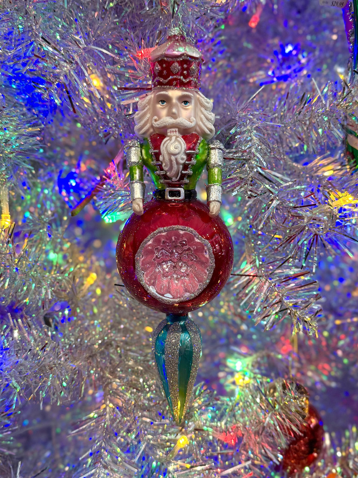 RED RETRO NUTCRACKER FINIAL ORNAMENT FCA274