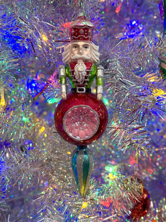 RED RETRO NUTCRACKER FINIAL ORNAMENT FCA274