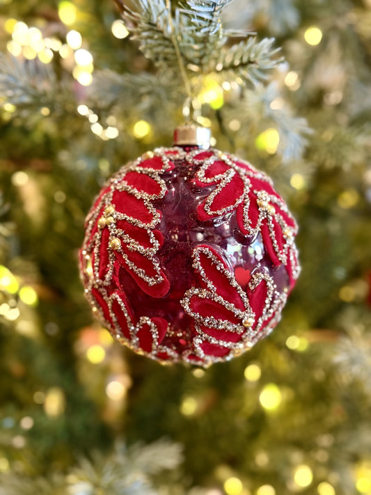 RED VELVET FOLIAGE BAUBLE FCI108