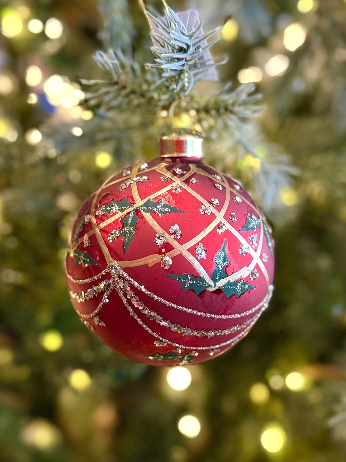 INTRICATE RED CHECK HOLLY BAUBLE FXR072