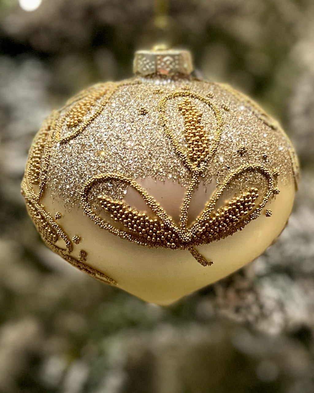 GOLD LEAF GLASS ONION HANGING ORNAMENT RAM003