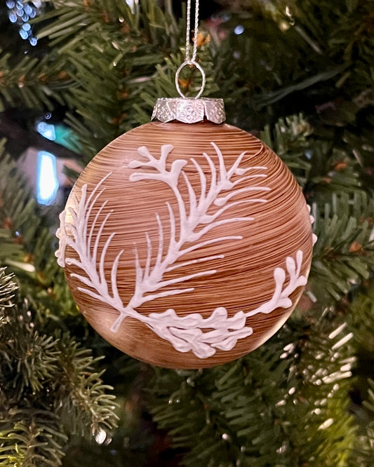 BROWN WITH WHITE LEAVES ROUND HANGING ORNAMENT RAM087