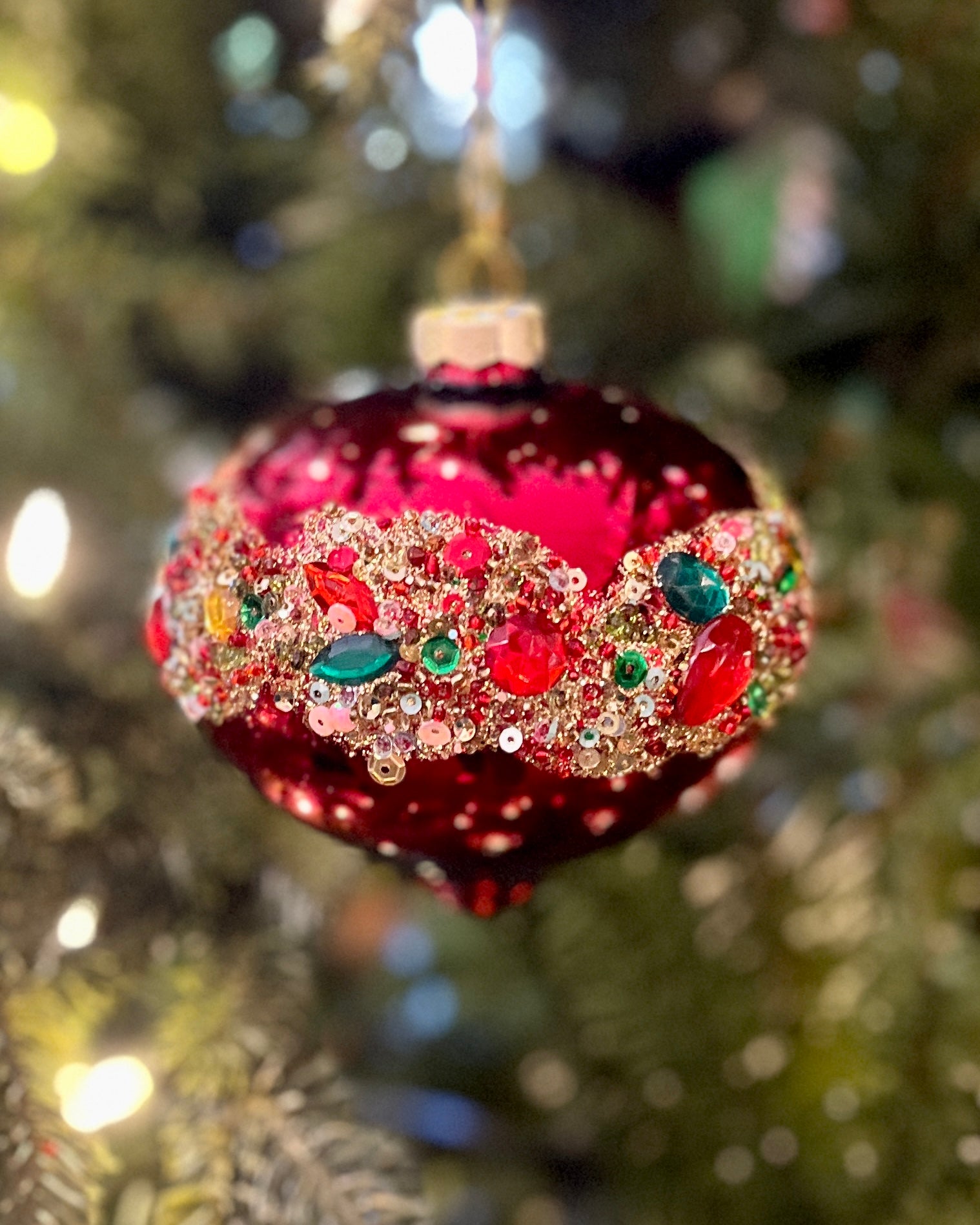 RED GEMS ONION HANGING ORNAMENT RAM150