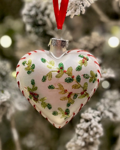 HEART FOLIAGE GLASS HANGING ORNAMENT RAM400