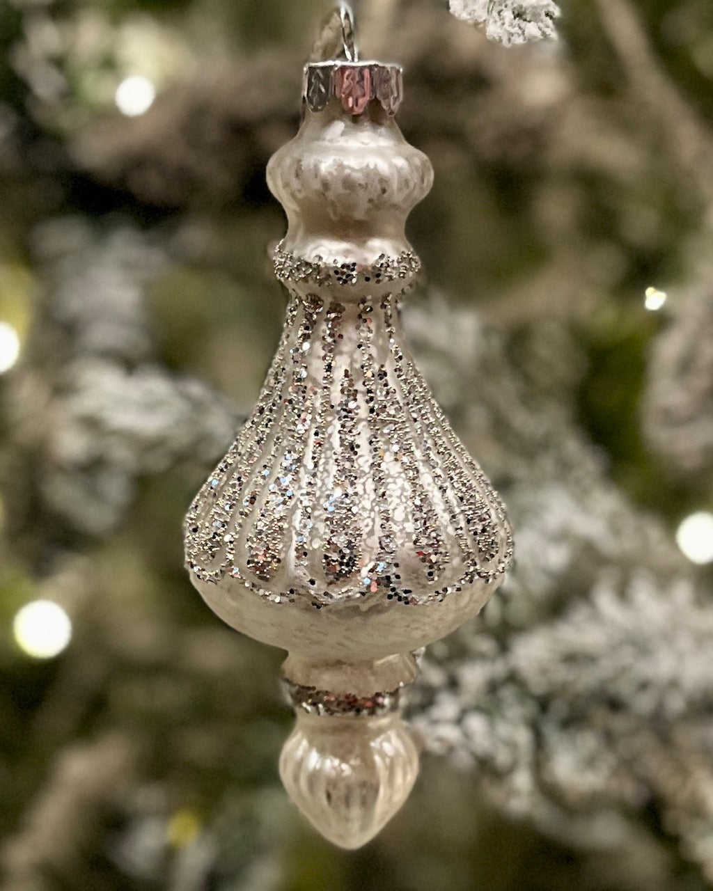 ANTIQUE SILVER DROP FINIAL GLASS HANGING ORNAMENT RAM510