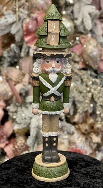 WOODLAND GREEN NUTCRACKER COUNTDOWN RSM011