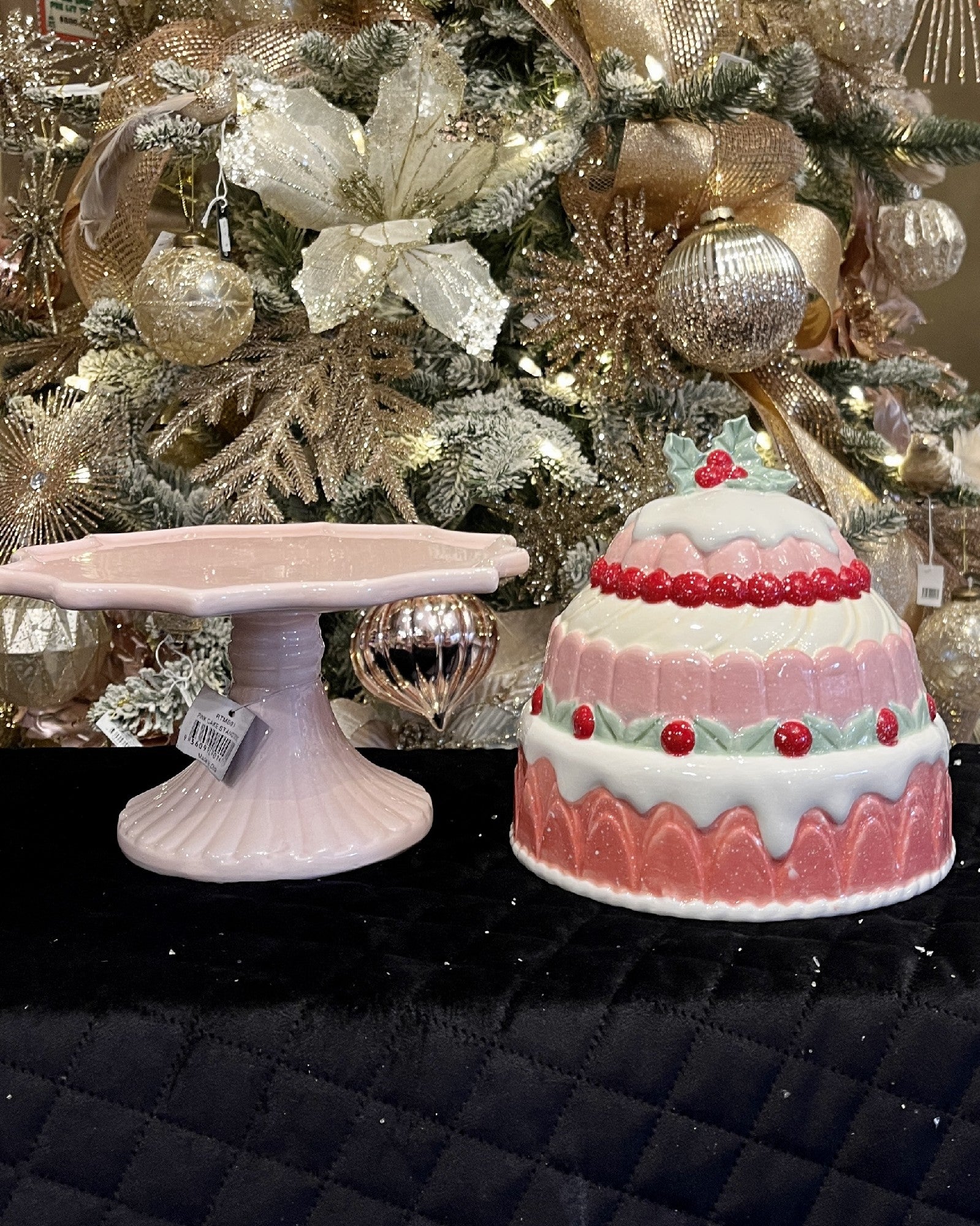 SUGAR PLUM VILLAGE CERAMIC PINK CAKE STAND DOME RTM691