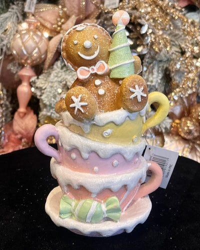 THREE TEACUP PASTEL GINGERBREAD STACK RXY019