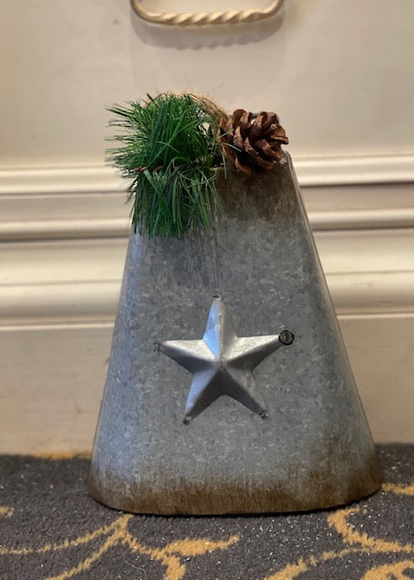 SMALL RUSTIC BELL WITH EMBOSSED STAR & SPRUCE TRIM XM1454