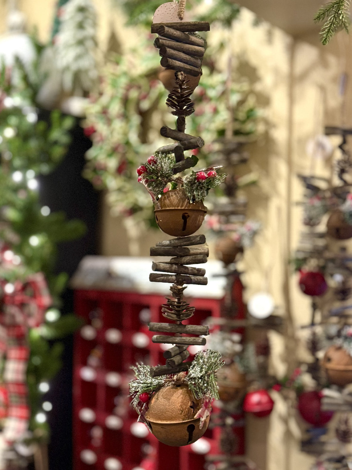 RUSTY BELL WITH PINECONE 60CM GARLAND HANGING XM1730
