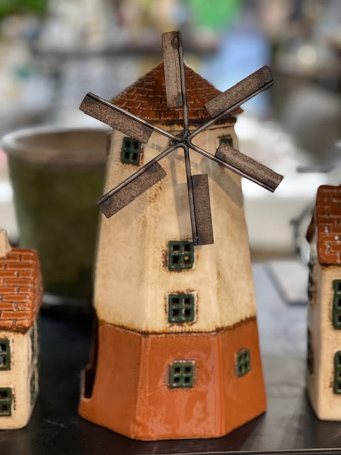 COTSWOLDS COUNTRY WINDMILL TEALIGHT HOUSE YA0075