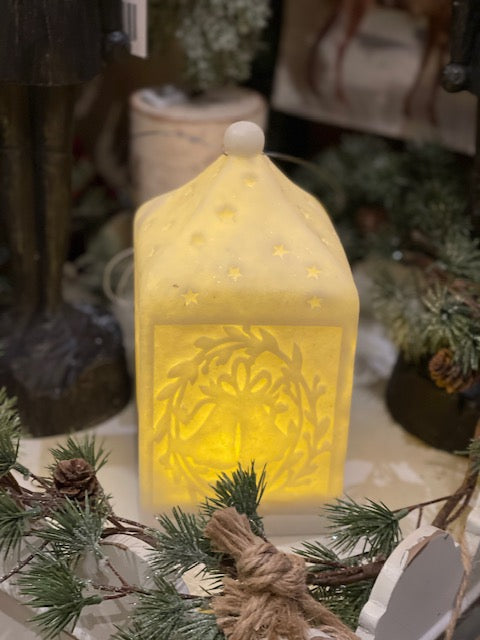 OPAQUE LED LANTERN MEDIUM WITH BELL WREATH DETAIL BD0008