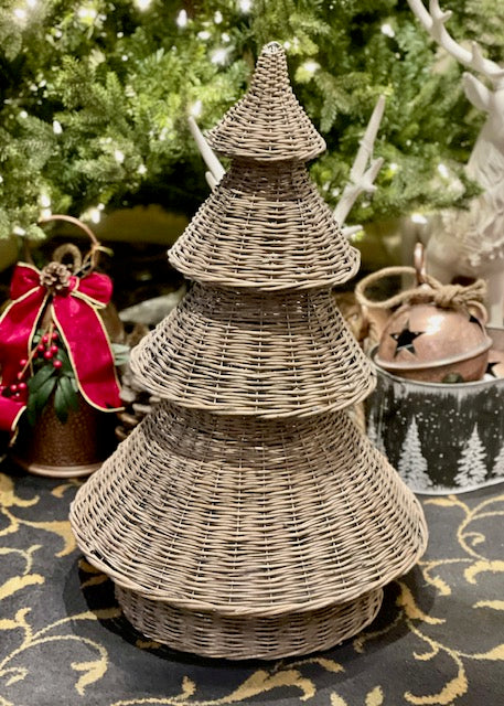 LARGE WILLOW CHRISTMAS TREE BK0003