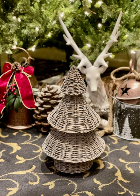 SMALL WILLOW CHRISTMAS TREE BK0005