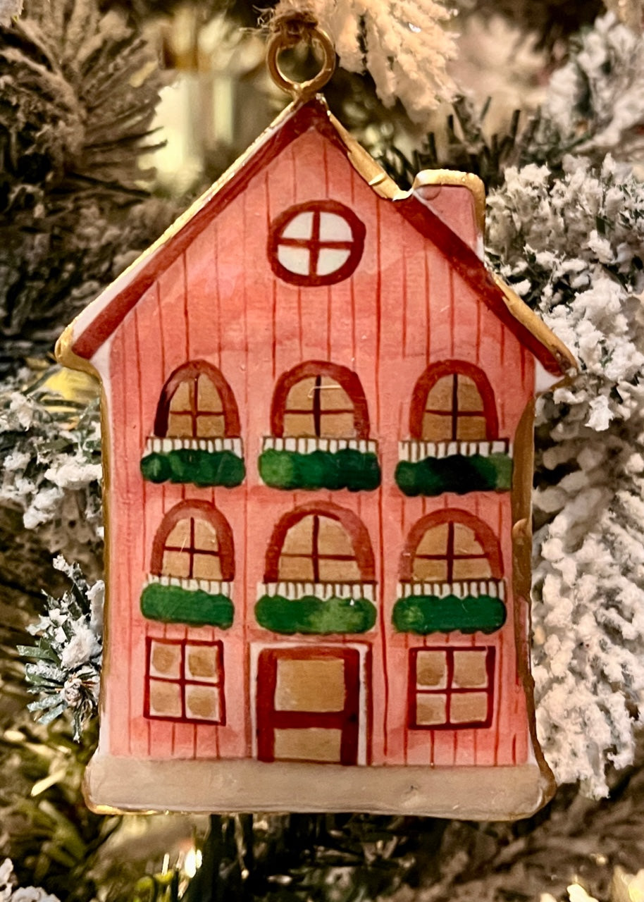 Jardin Villa Hanging Enamel Ornament LT0157