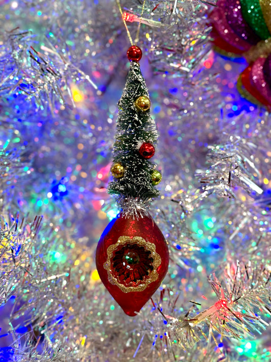 VINTAGE RED TEARDROP REFLECTOR WITH BRISTLE TREE HANGING ORNAMENT 4224610