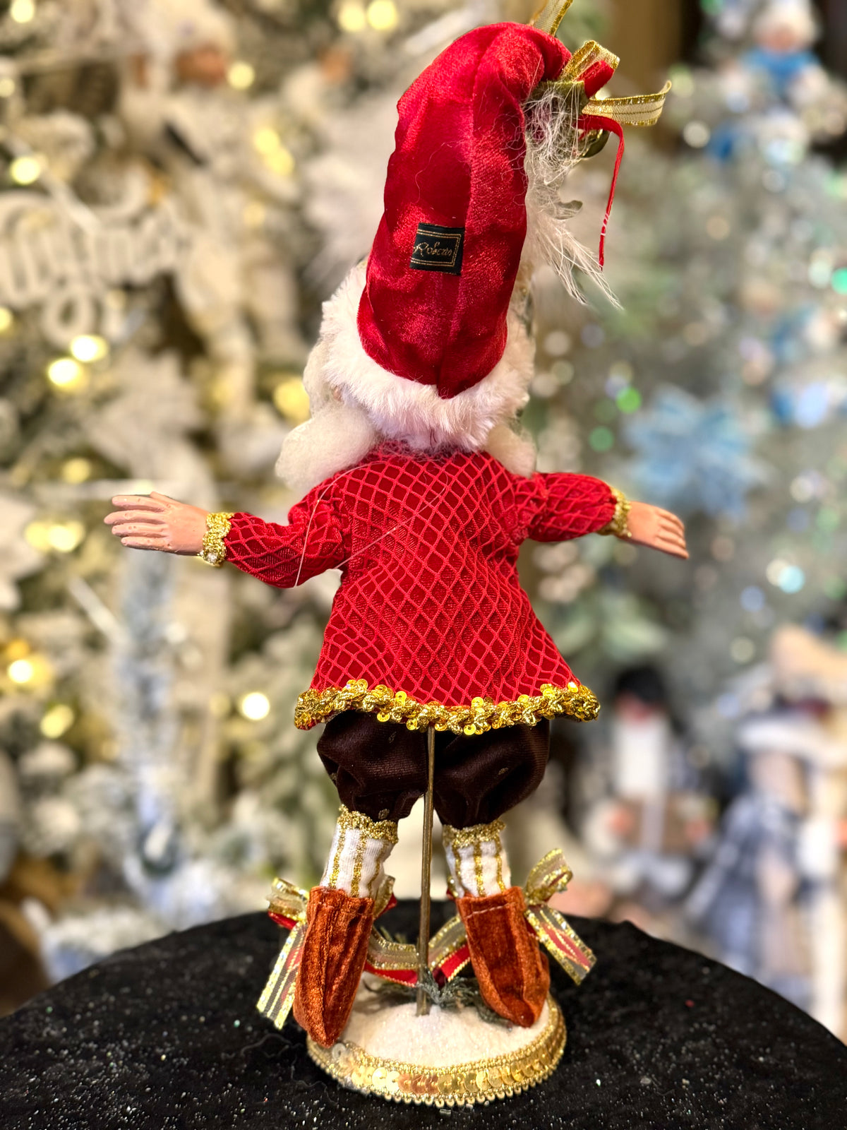 MARK ROBERTS - Small Jolly Holly Elf 51-64080