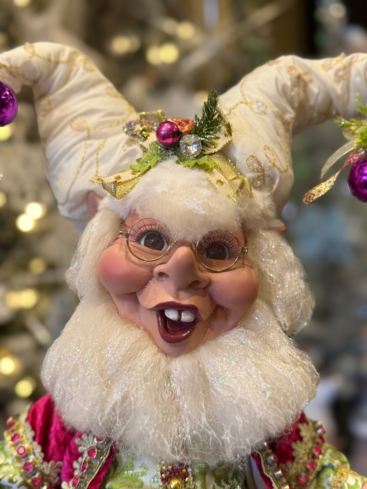 MARK ROBERTS - Medium Raspberry Cookie Elf 51-64100